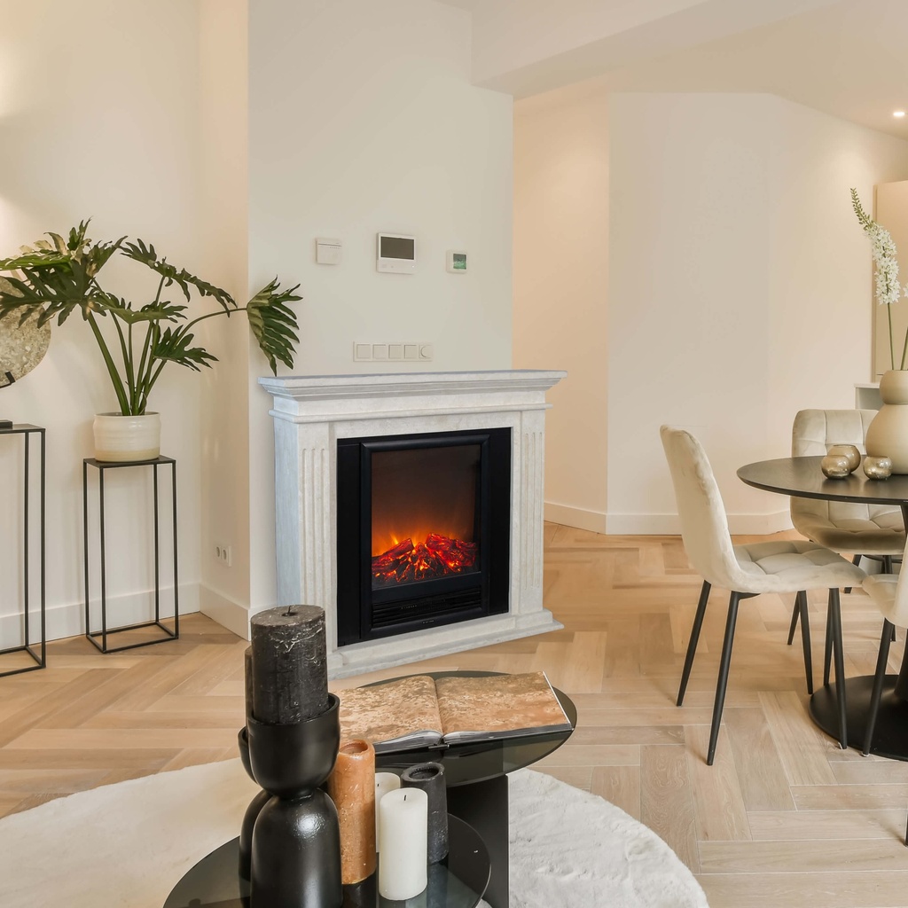 Semineu cu inconjur din piatra naturala