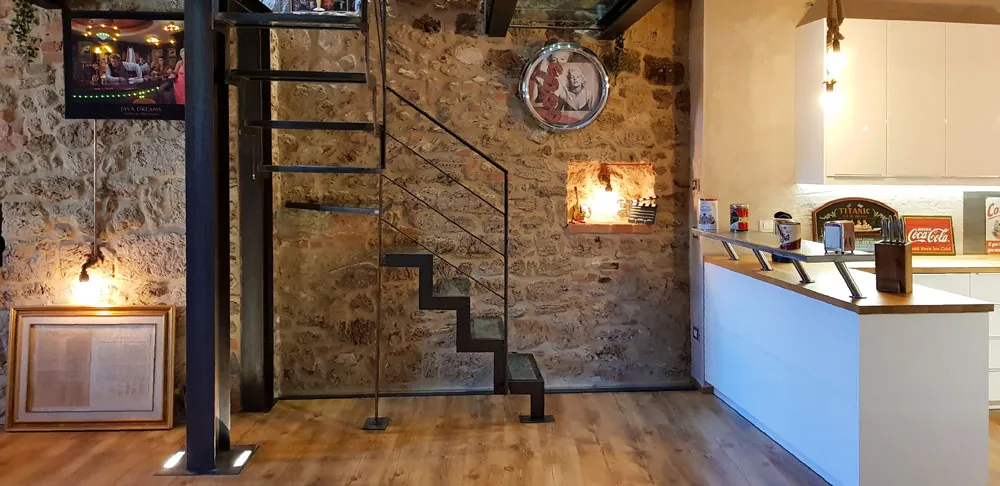 cucina stile industriale open space toscana