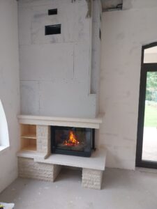 Semineu pe lemn New Castle