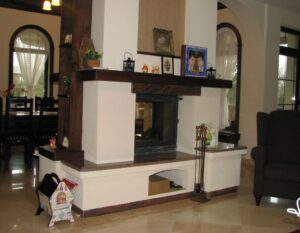 semineu pe lemne clasic